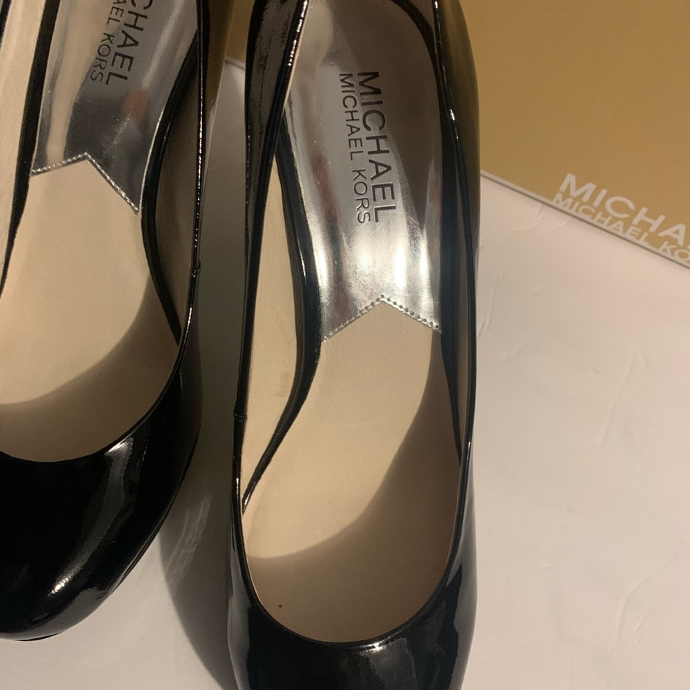 Mk Platform Pumps - image 7